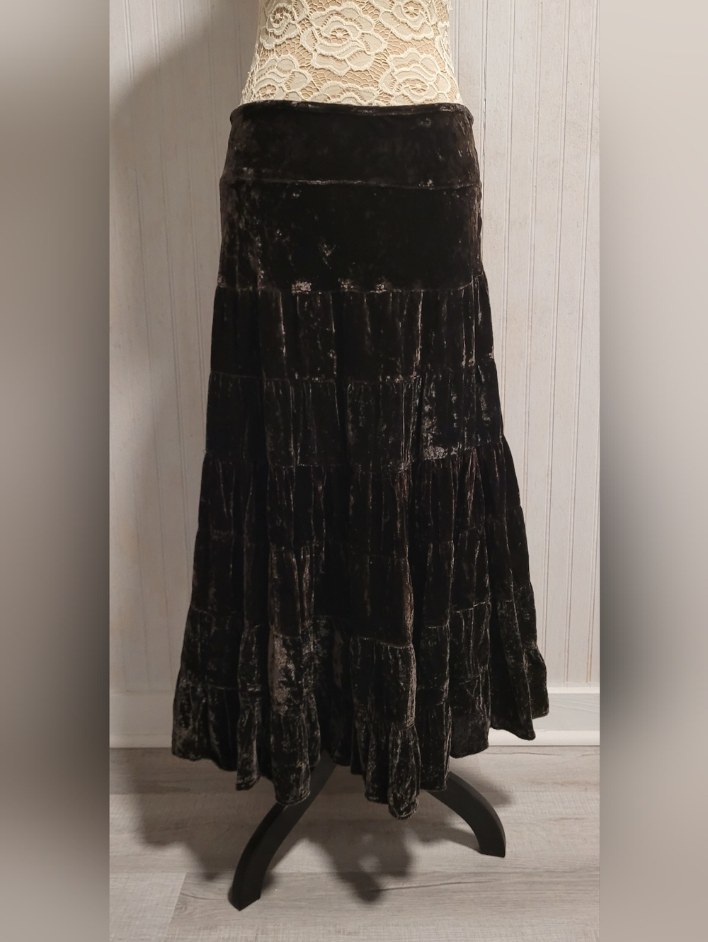 Vintage 90s BAGGAGE Charcoal Black Tiered Velvet Maxi Skirt Size L